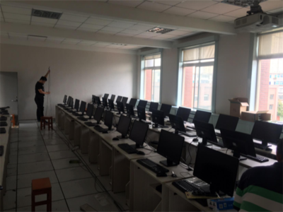 持續(xù)地努力,不懈地奮斗